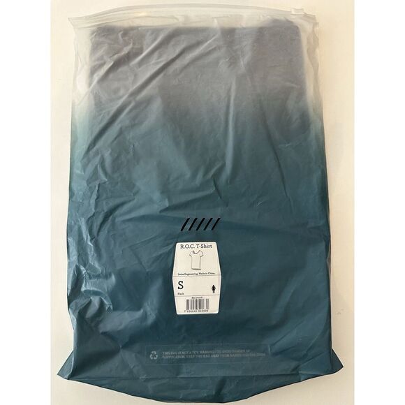 On Cloud T-Shirt R.O.C Women's Small‎ Black Athletic Outdoor Gym Stretch NWT - Picture 7 of 7